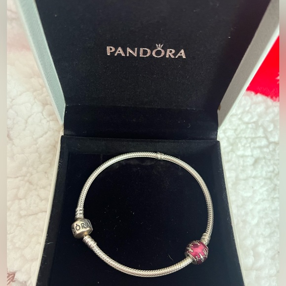Pandora charm bracelet - Picture 2 of 3